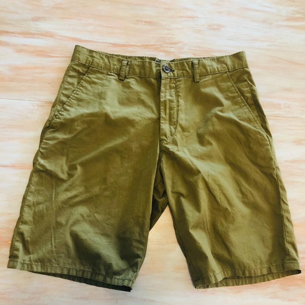 H&M slim short